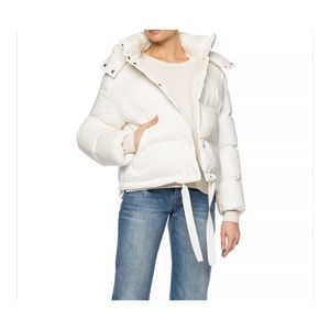 MONCLER
‘ONIA’ QUILTED DOWN JACKET size 4